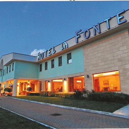 La Fonte Hotel Ome Eksteriør bilde