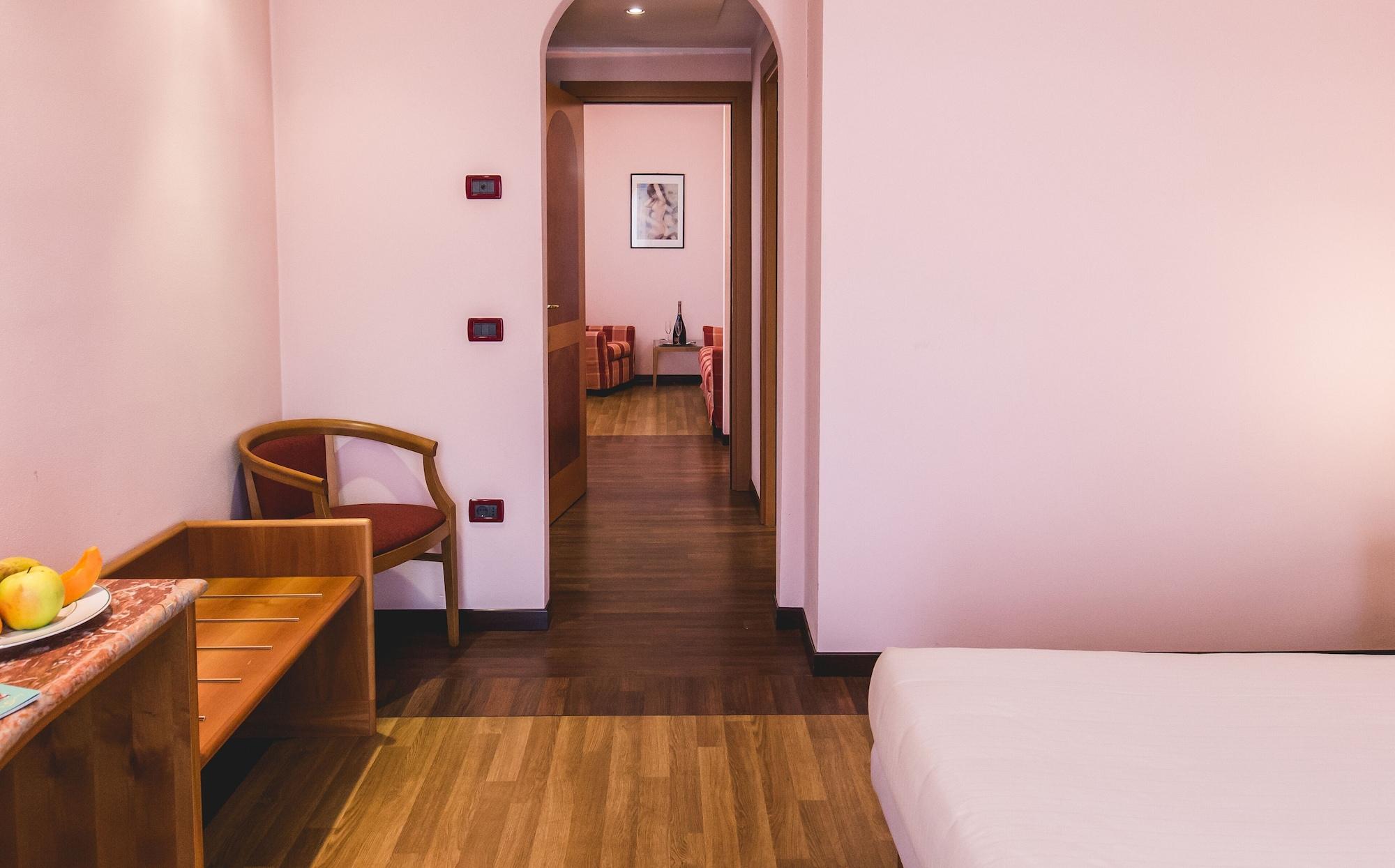 La Fonte Hotel Ome Eksteriør bilde