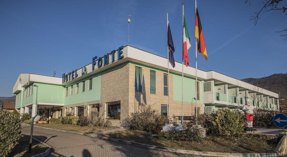 La Fonte Hotel Ome Eksteriør bilde
