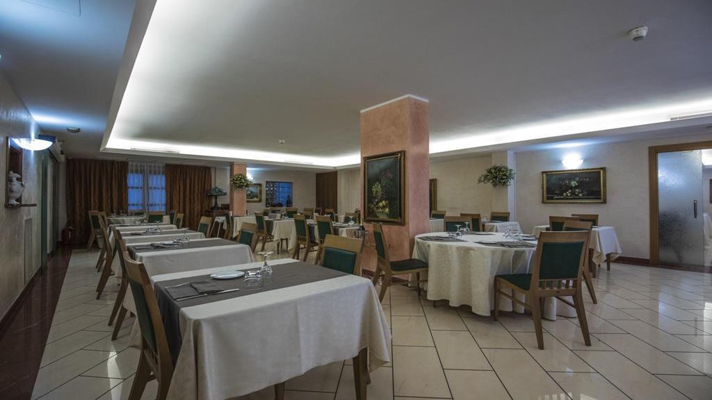 La Fonte Hotel Ome Eksteriør bilde