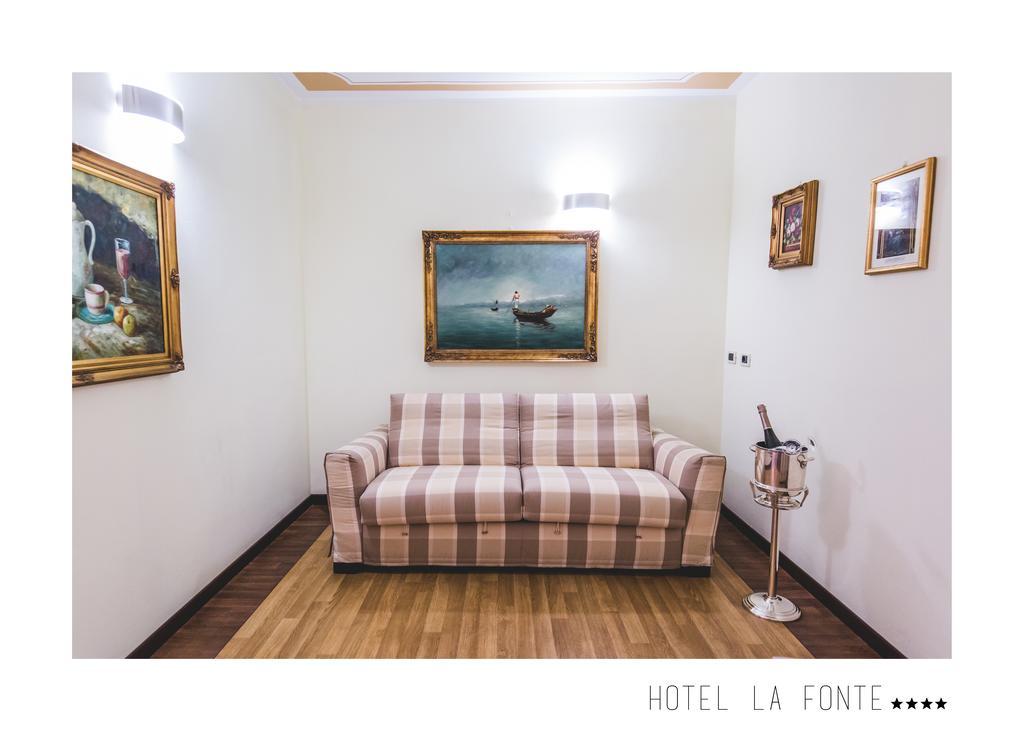 La Fonte Hotel Ome Eksteriør bilde