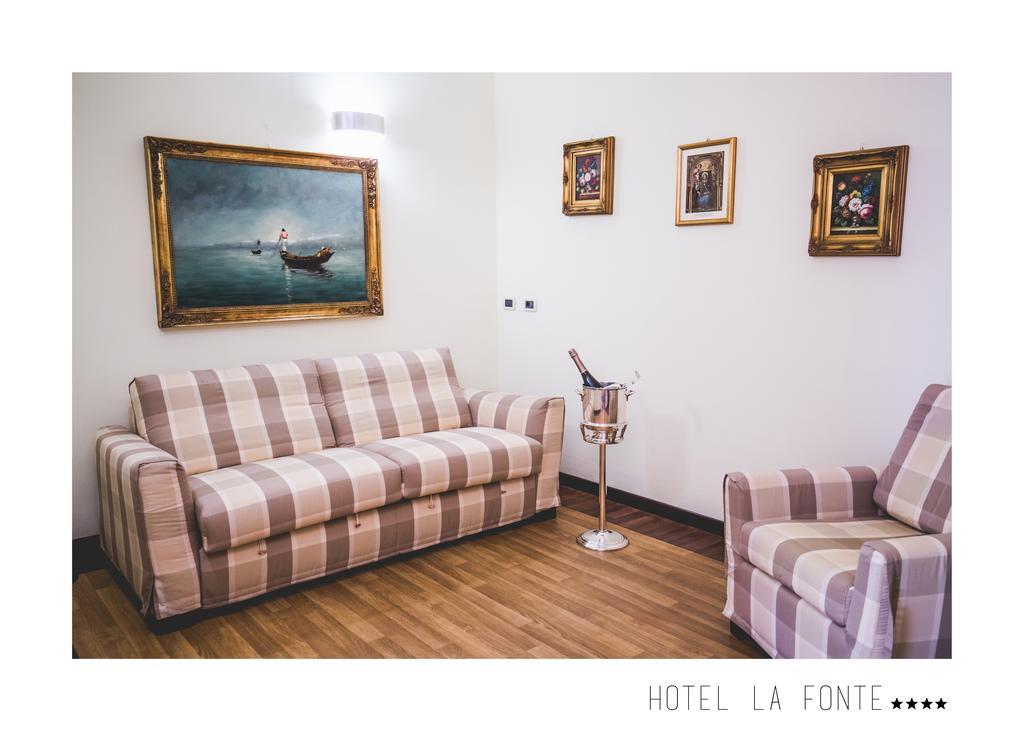 La Fonte Hotel Ome Eksteriør bilde