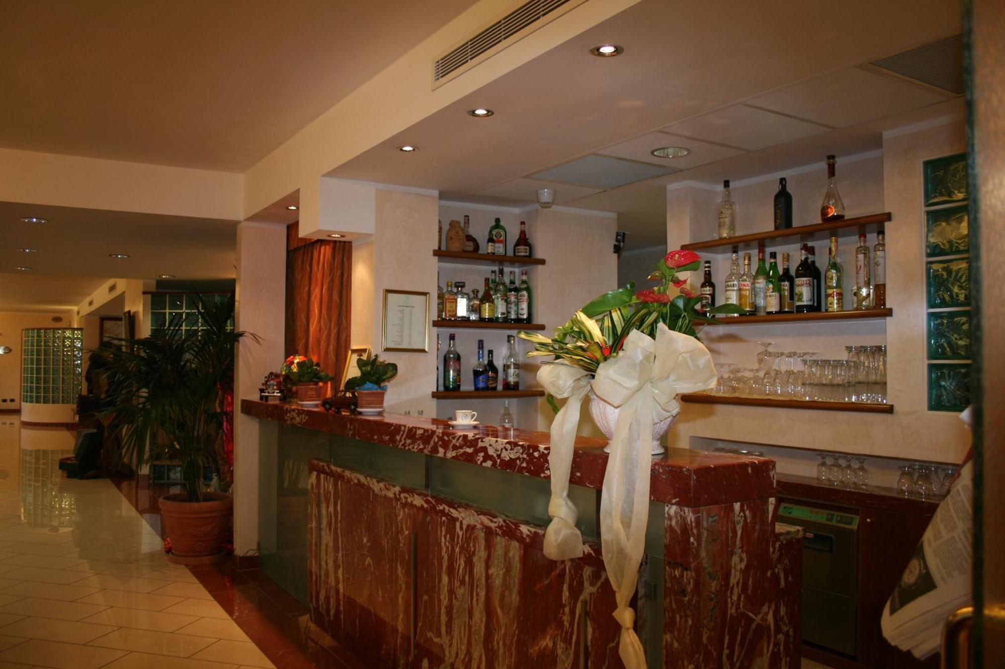 La Fonte Hotel Ome Eksteriør bilde