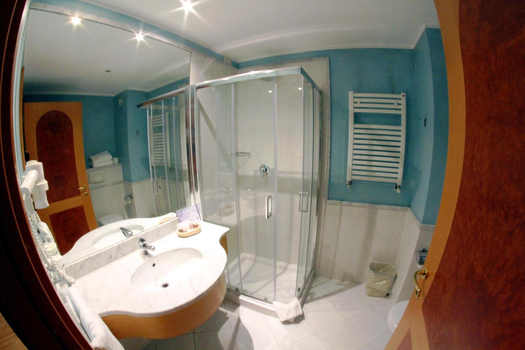 La Fonte Hotel Ome Eksteriør bilde