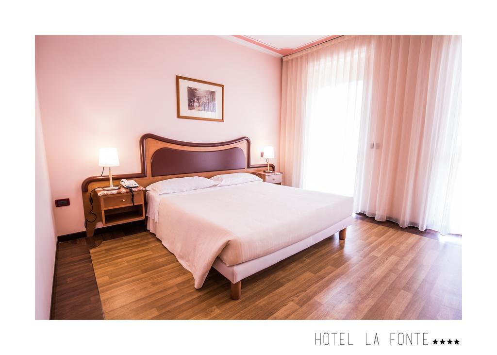 La Fonte Hotel Ome Eksteriør bilde