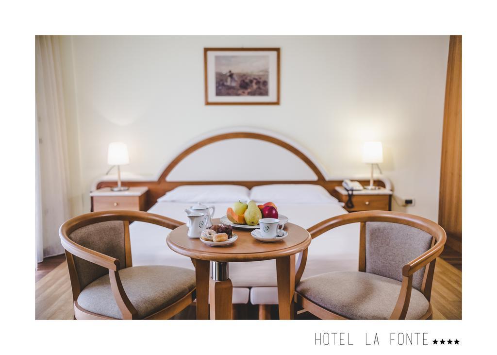 La Fonte Hotel Ome Eksteriør bilde